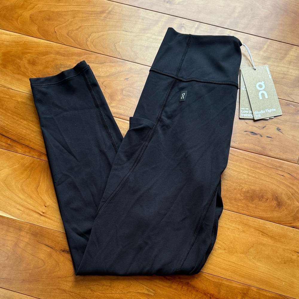 On Running Black Studio Tights